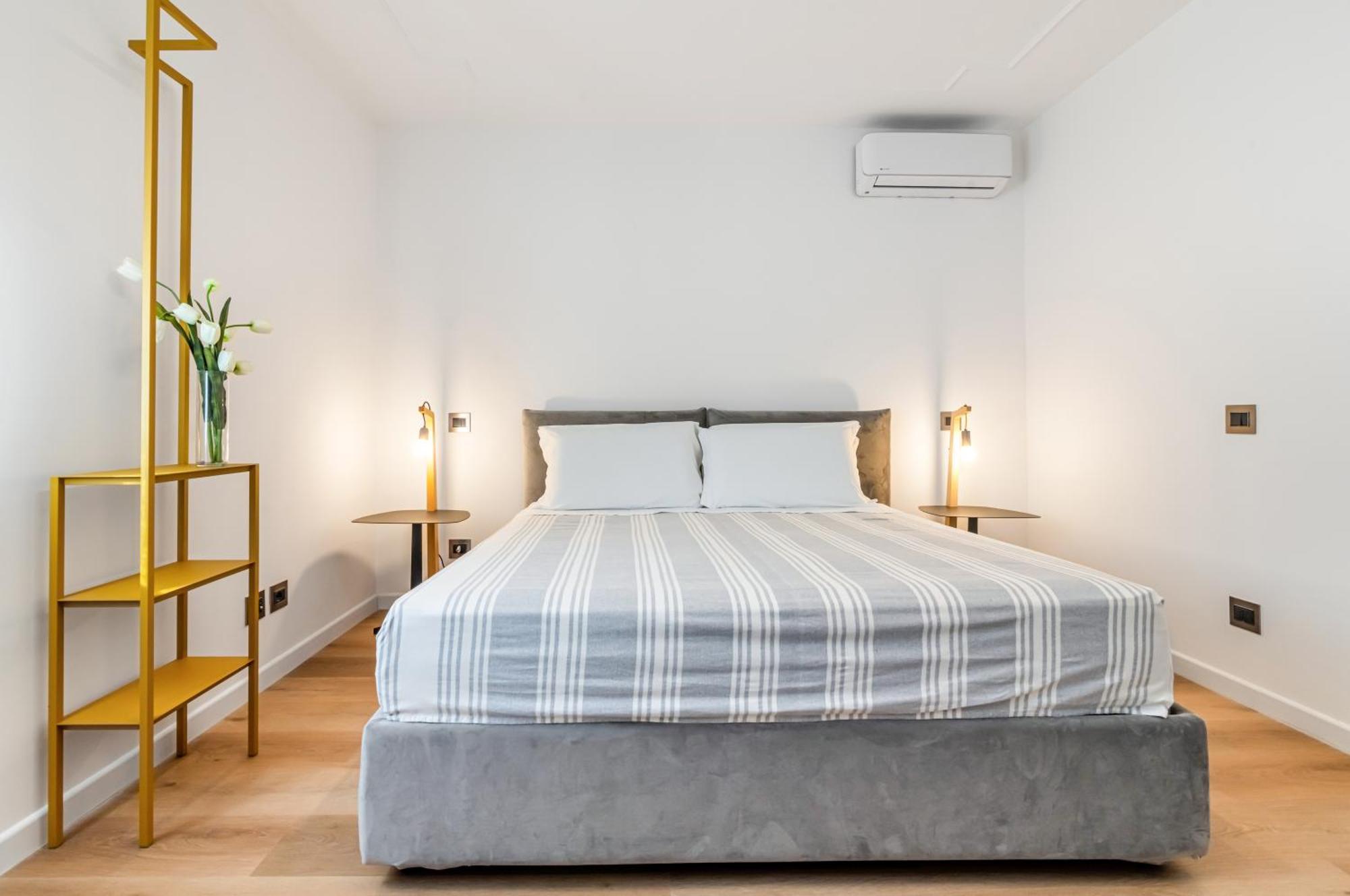 Piazza Indipendenza Loft & Rooms Palermo Luaran gambar